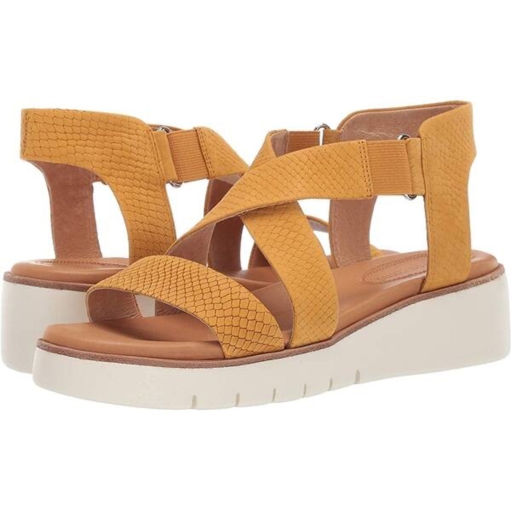 Corso Como Women’s Wedge Sandals